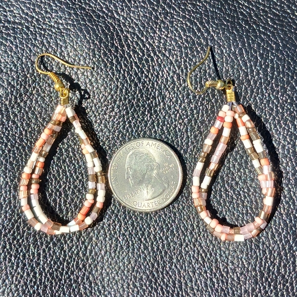 2 items Memory Coil Bracelet & Bead Earring Pink, Rose, Brown & Coral colors - Picture 7 of 15